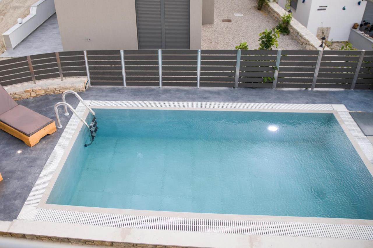 Kamilari Paradise Luxury Villa Exteriör bild
